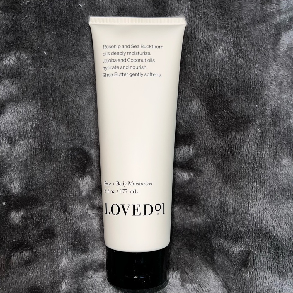 Loved01 Skincare by John Legend - Picture 4 of 4